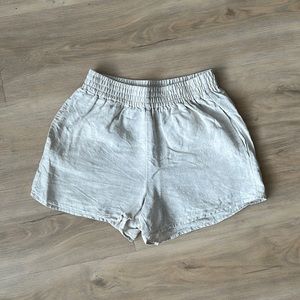 Wilfred linen shorts cream